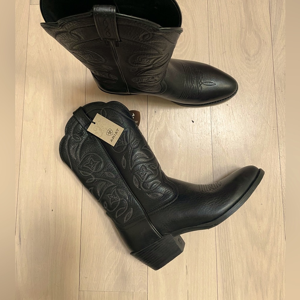 Aria cowboy boots